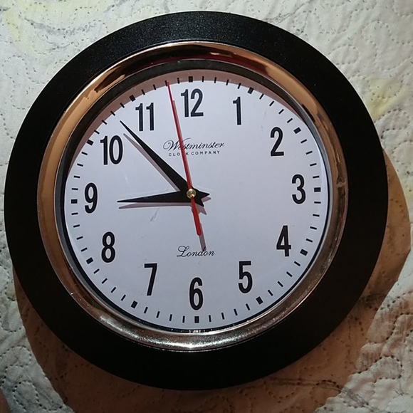 Clock - Picture 1 of 1